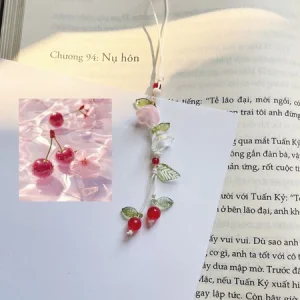 Dây treo “Cherry Thì Thầm” – Ngọt như lời yêu đầu tiên